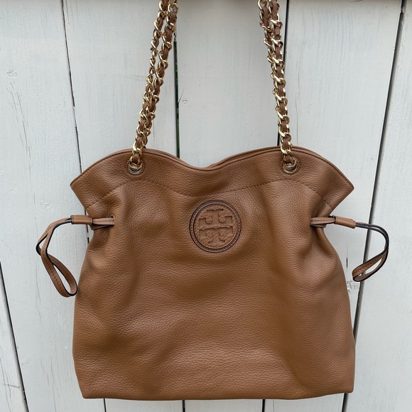 Tory Burch Handbags - Large Tory Burch Tote in Brand New Condition